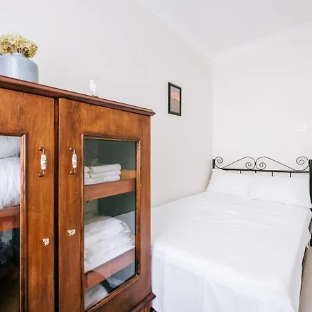 Spacious Flat W Balcony 9 Min To Uskudar Coast Daire