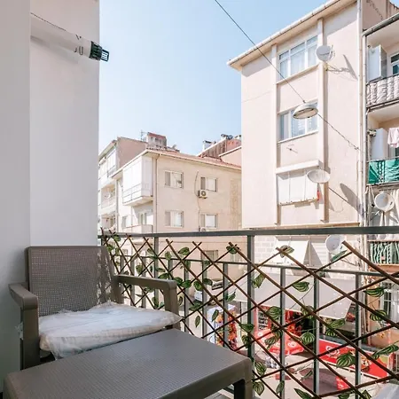 Spacious Flat W Balcony 9 Min To Uskudar Coast *