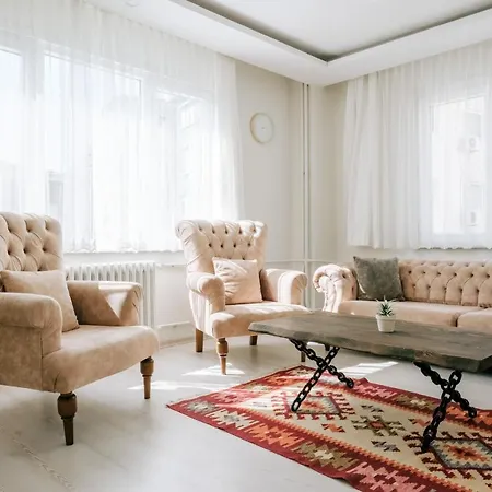 Daire Spacious Flat W Balcony 9 Min To Uskudar Coast *