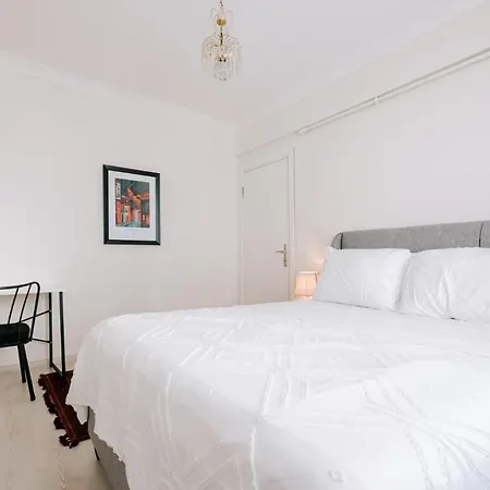 Apartamento Spacious Flat W Balcony 9 Min To Uskudar Coast *